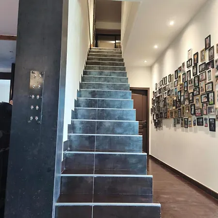 Magnifique De 250 M2 빌라 Briscous